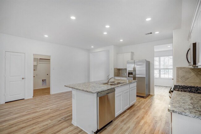 Building Photo - 3719 McCrary Falls Wy