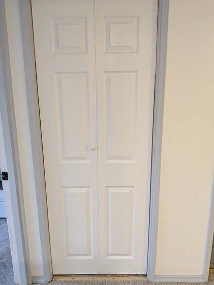 Building Photo - 626 N Cahuenga Blvd