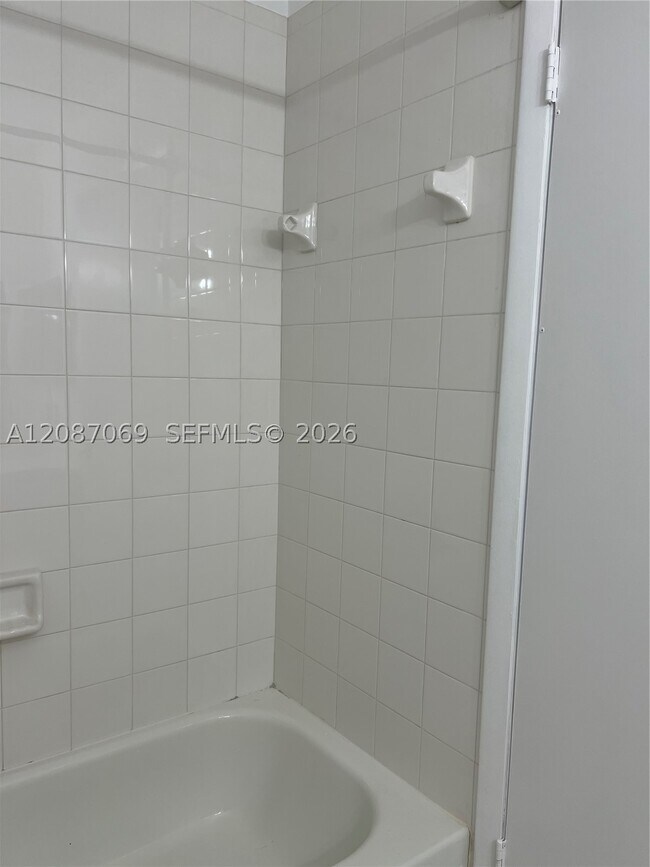 Building Photo - 1153 NW 123rd Pl
