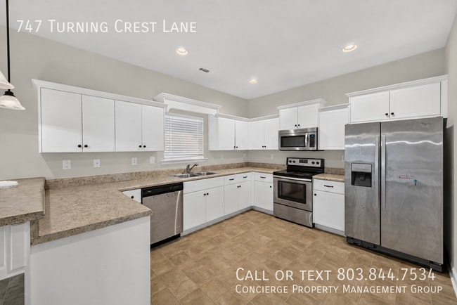 Building Photo - 747 Turning Crest Ln