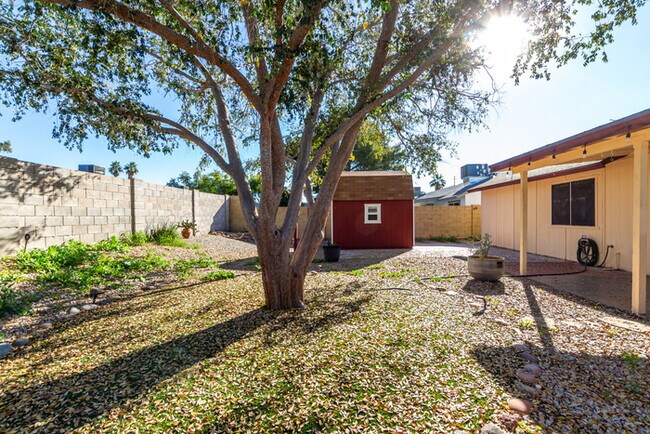 Building Photo - 21057 N 34th Dr