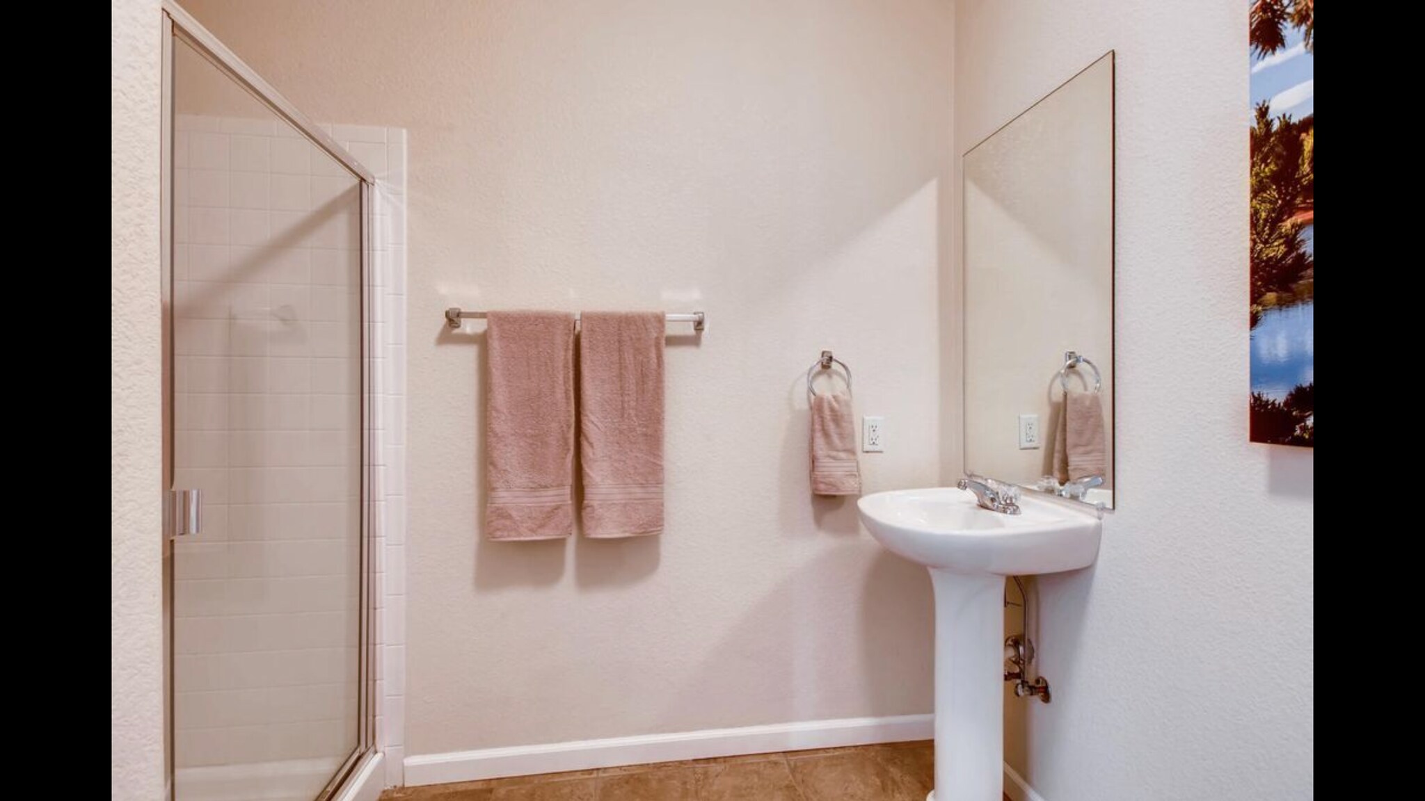 Building Photo - 324 E Fountain Blvd