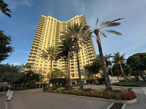 Building Photo - 19501 W Country Club Dr