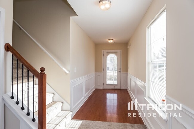 Building Photo - 2435 Cornell Cir
