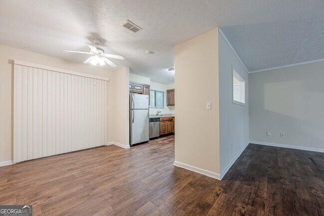 Building Photo - 3256 Brisbane Way