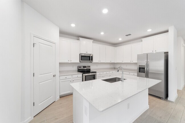 Building Photo - 7341 SW 76th Ter