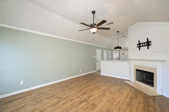 Building Photo - 3114 Shadow Green Ln