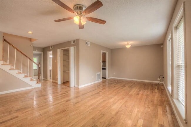 Building Photo - 5578 Sweet Gum Dr