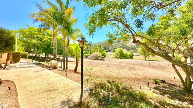 Building Photo - Wonderful Single Story Ranch Style Home on Sprawling Country Property in Vista!