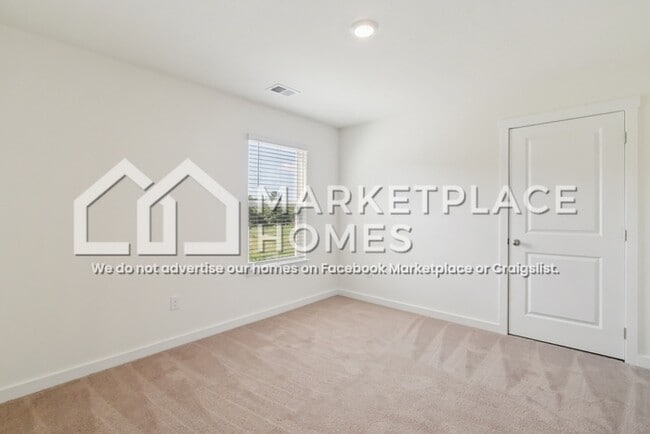 Building Photo - 7646 Belhaven Ln