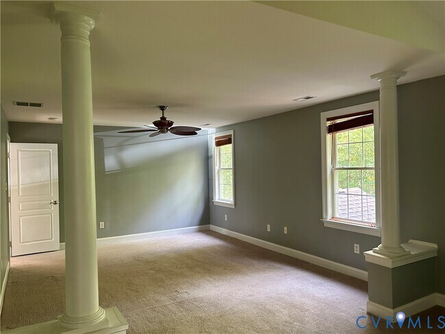 Building Photo - 4700 Jaydee Dr