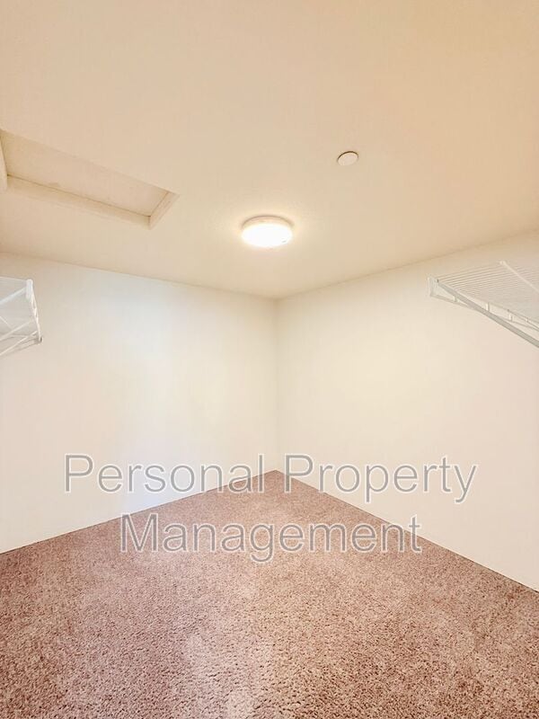 Building Photo - 7310 N 93rd Ave