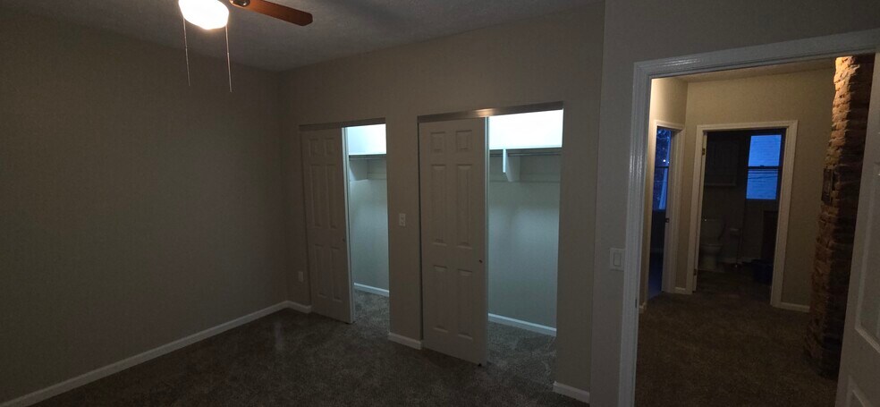 Building Photo - 484 Merchants Rd