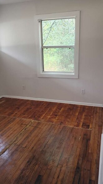 Building Photo - 3020 Margaret Dr