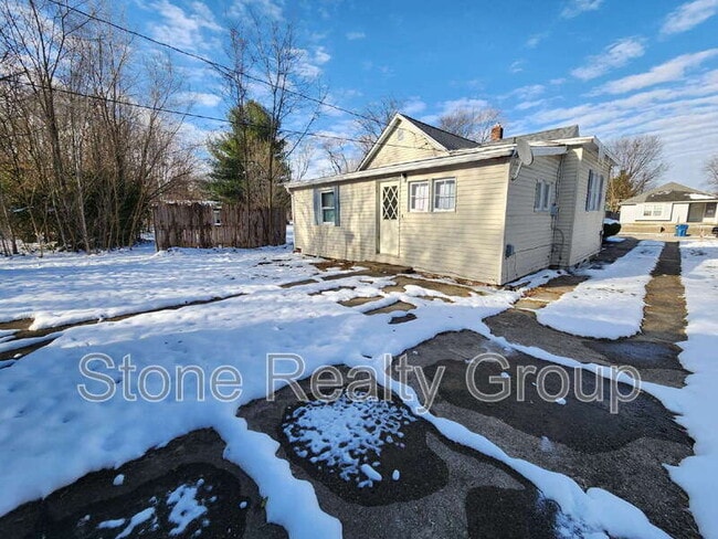 Building Photo - 1645 Spruce St