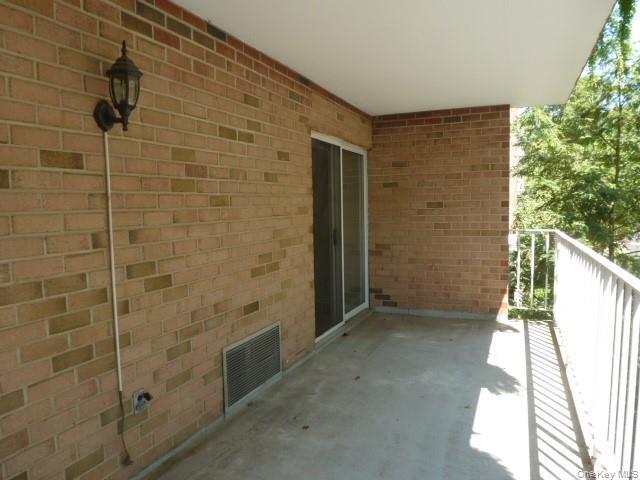 Building Photo - 416 Benedict Ave