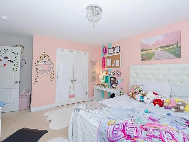 Building Photo - Lease to Own