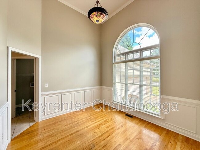 Building Photo - 8397 Lady Slipper Rd