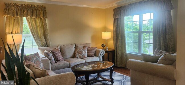 Building Photo - 2 Marchesi Dr