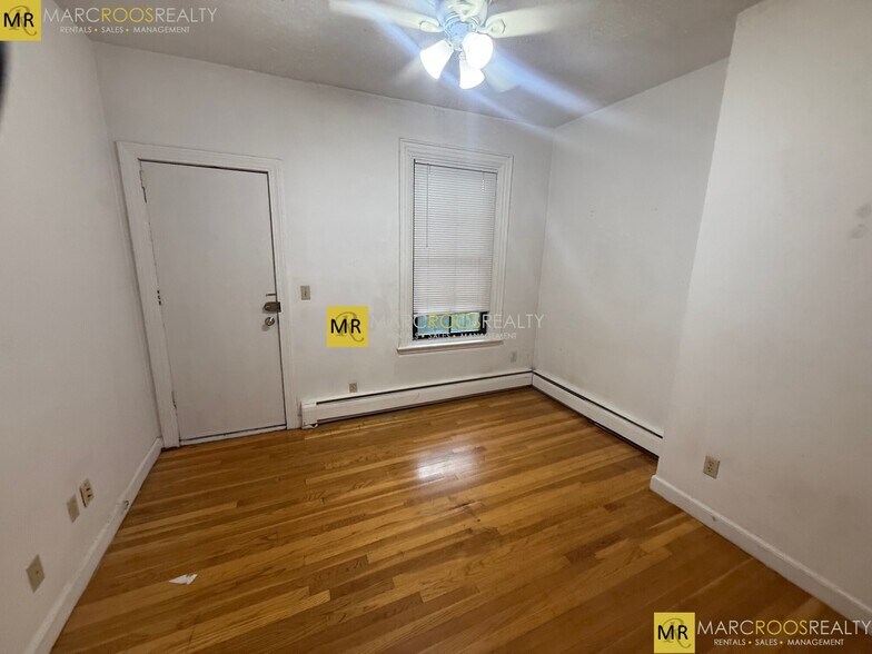 Building Photo - 43 E Springfield St