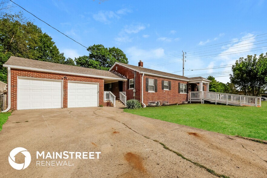 Building Photo - 7 N Irwin St