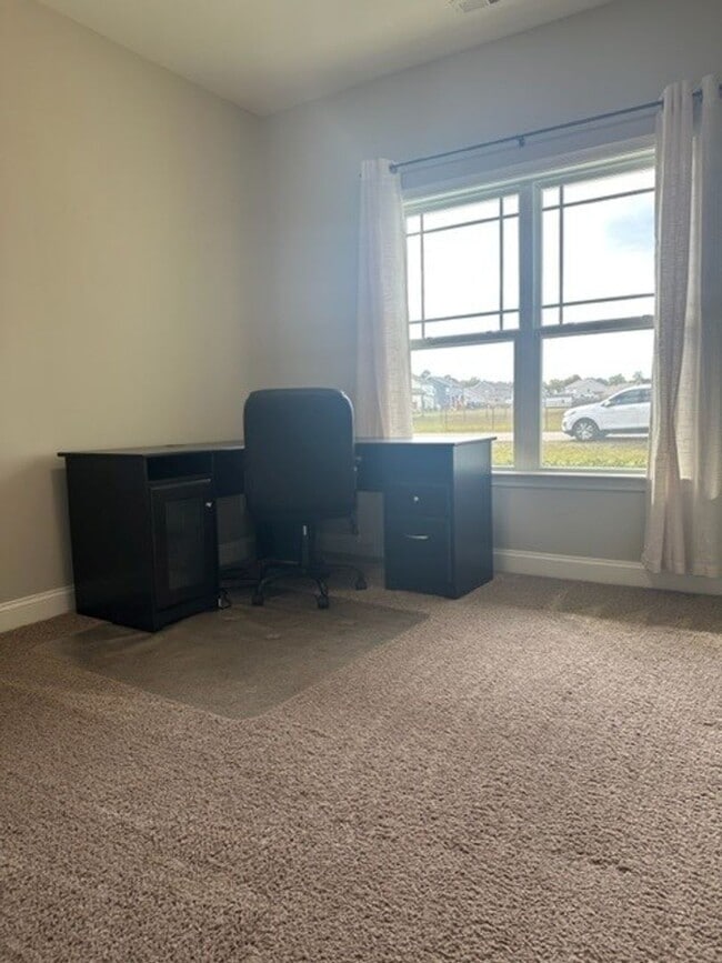 Building Photo - 3 Bed/2 Bath in Willow Pond - 15 minutes to SJAFB!