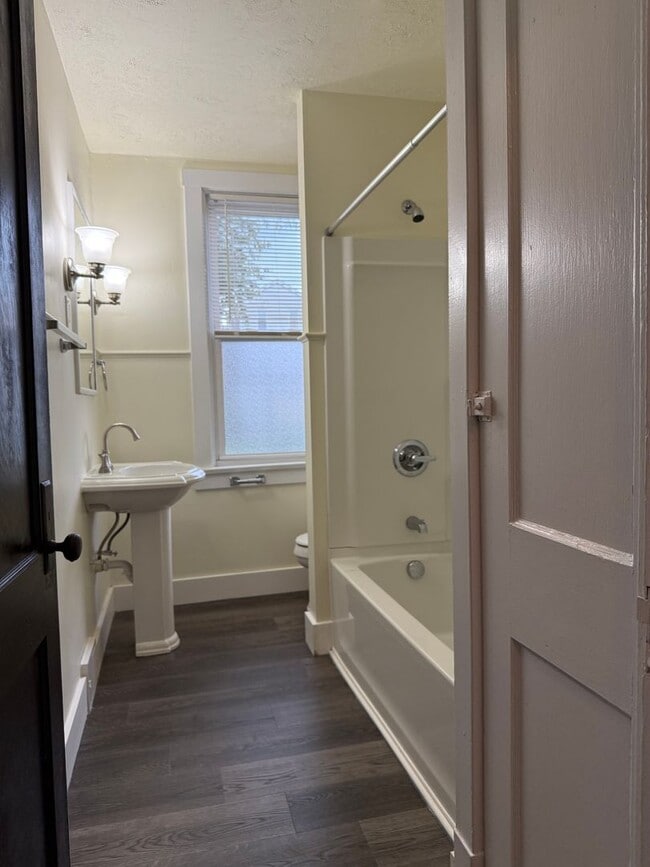 Building Photo - Updated 3BR 1 bath house with off street p...