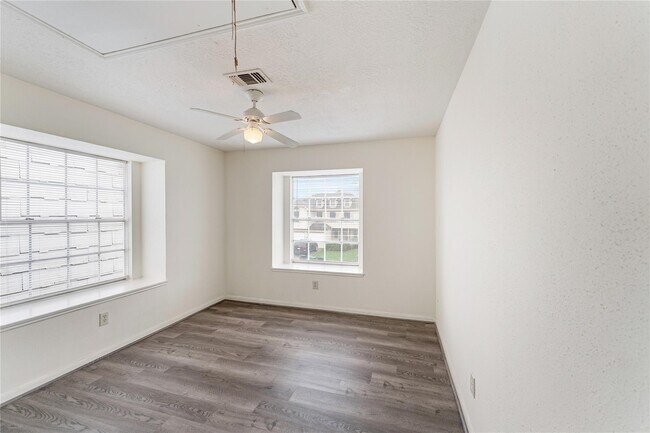 Building Photo - 6422 Chatham Island Ln