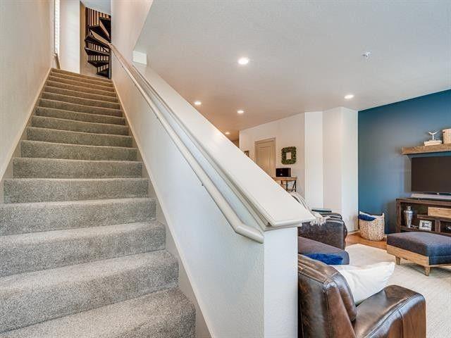 Building Photo - 1207 Beaconsfield Lane