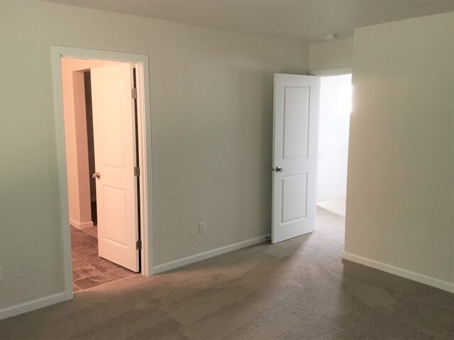 Building Photo - 1719 Blacktail Ln