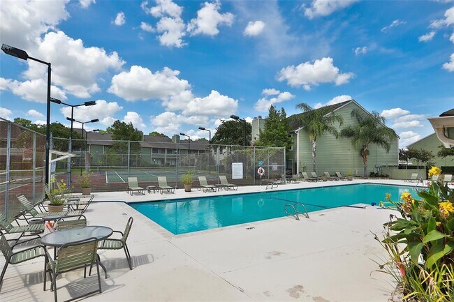 Building Photo - 14777 Wunderlich Dr