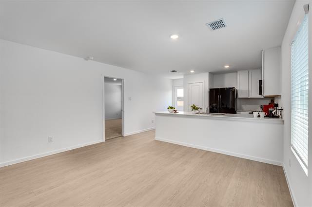 Building Photo - 831 Ponderosa Ln