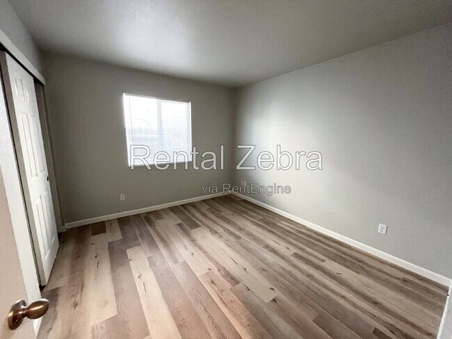 Building Photo - 1386 Dynes St