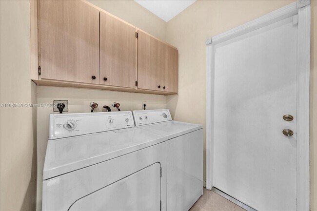 Building Photo - 12817 SW 26th St