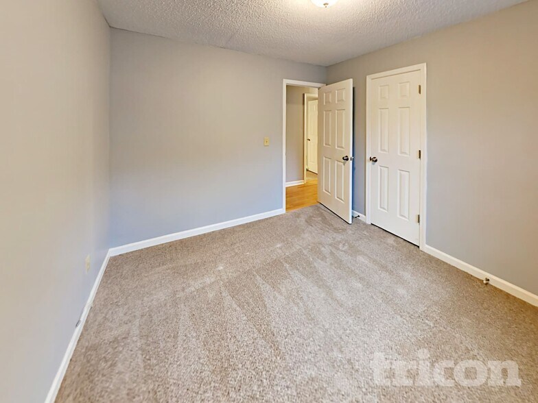 Building Photo - 140 Remington Ln