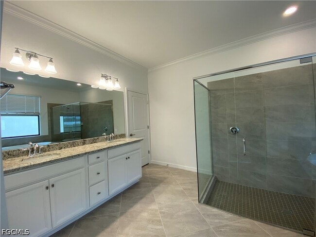 Building Photo - 14662 Cantabria Dr