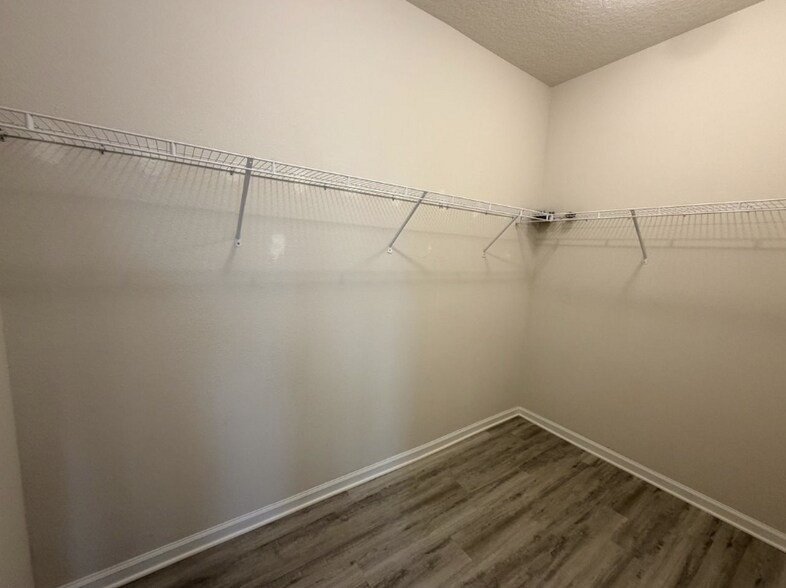 Building Photo - 162 Cedar Elm Way