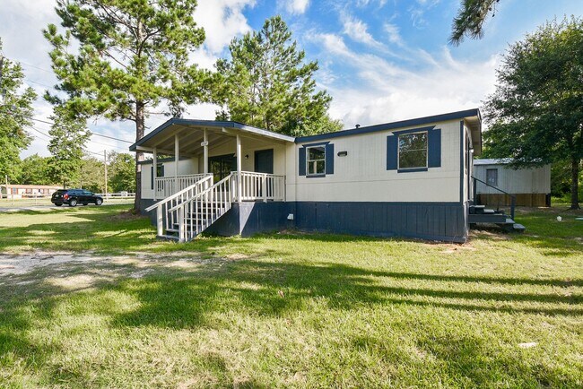Building Photo - Cozy Roy Harris Loop mobile home