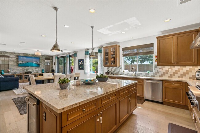 Building Photo - 109 Sabiosa