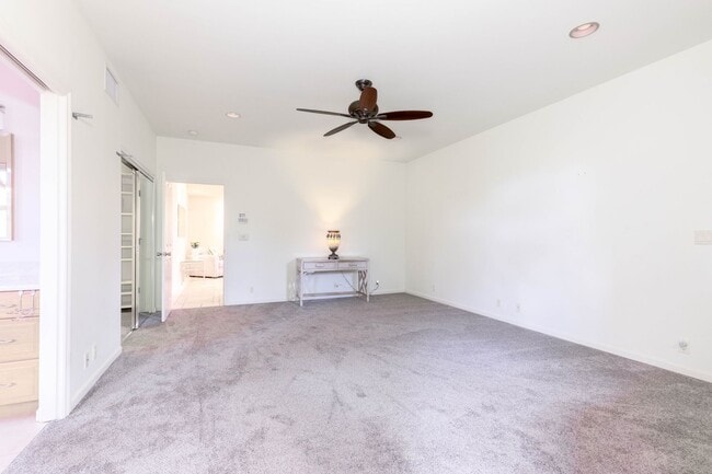 Building Photo - Kahana Ridge – Three Bedroom, Three Bathro...
