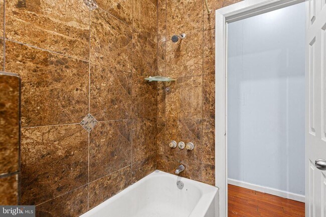 Building Photo - 5446 Walnut St