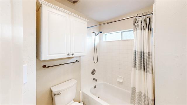 Building Photo - 2701 Stone Creek Dr