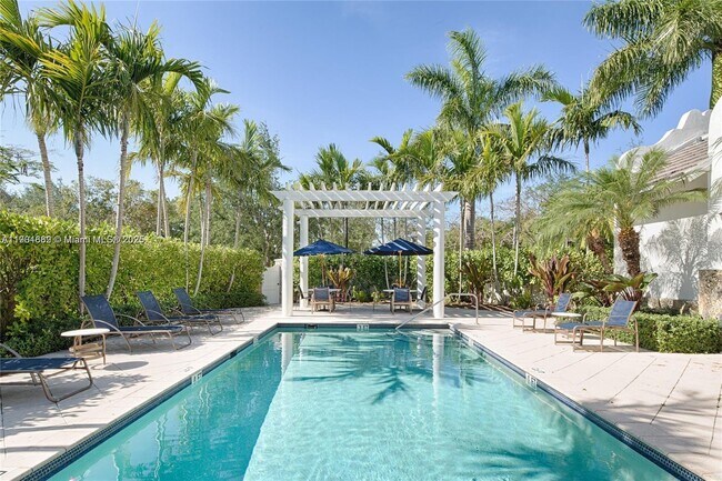 Building Photo - 7765 SW 54th Ct