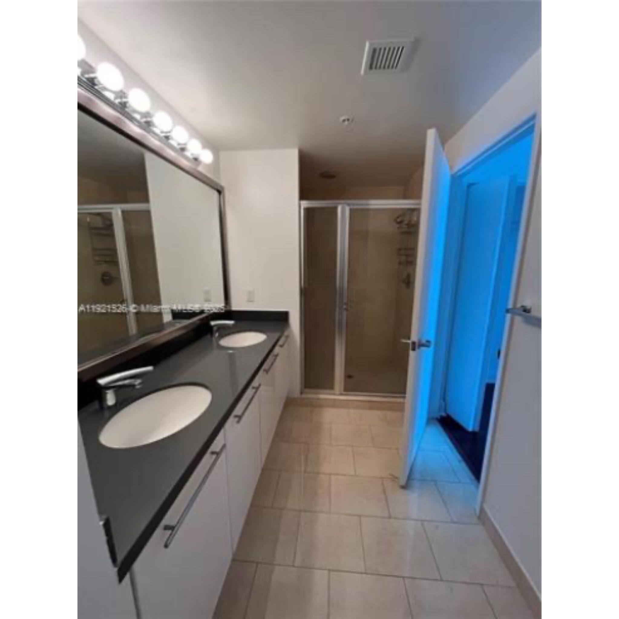 Building Photo - 90 SW 3rd St