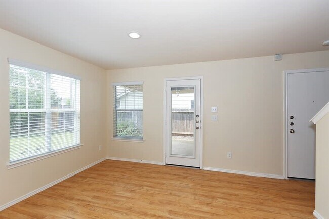 Building Photo - 29607 Evergreen Hills Dr