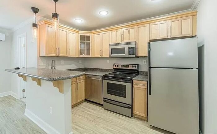 Primary Photo - 45 Sheridan Dr NE