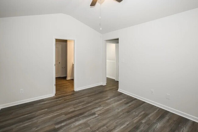 Building Photo - 11835 Brier Vlg Ln