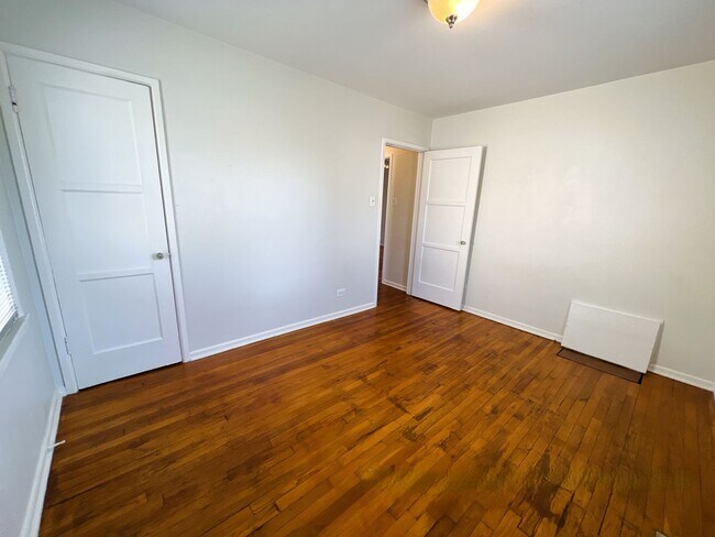 Building Photo - Lovely Home in Chafee Park Ready to Go!