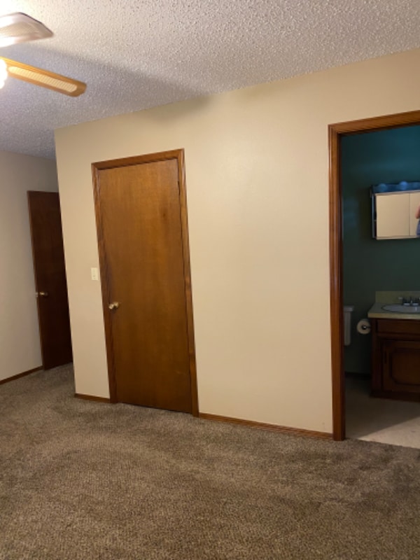 Building Photo - 208 Edd Dr