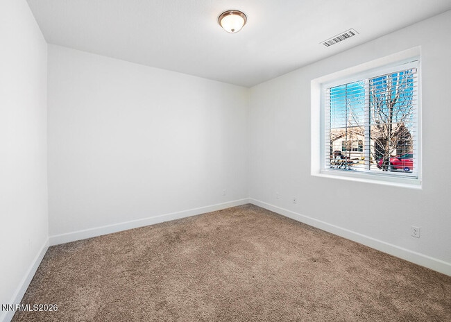 Building Photo - 2082 Whitecliff Dr